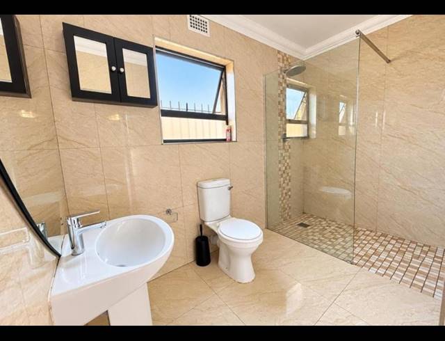 3 BEDROOM FREEHOLD FOR SALE IN GUGULETU